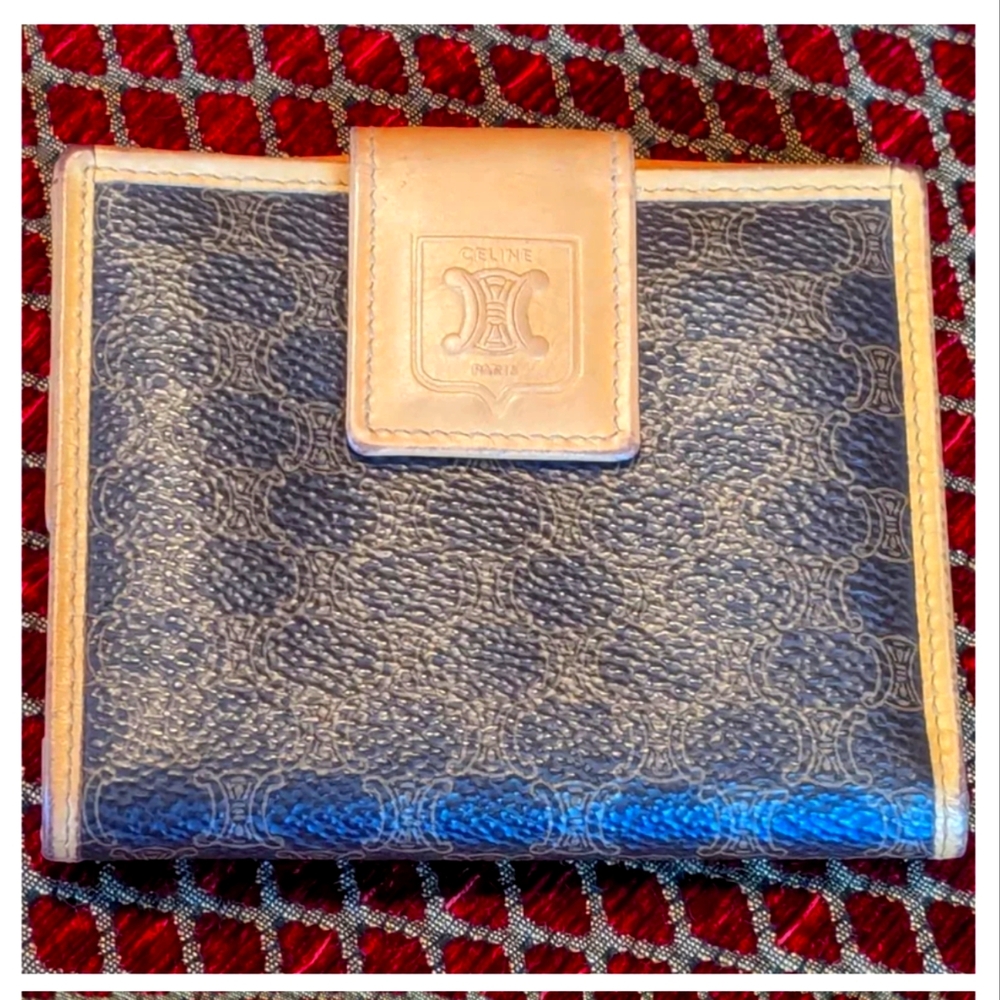 AUTHENTICATED Vintage Celine Macadam Bifold Wallet